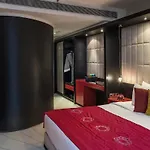 Hotel The Plaza Luxury Near International Airport By Gross Group