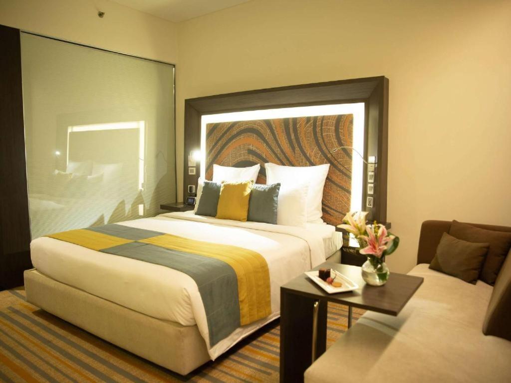 The Plaza Luxury Near International Airport By Gross Group