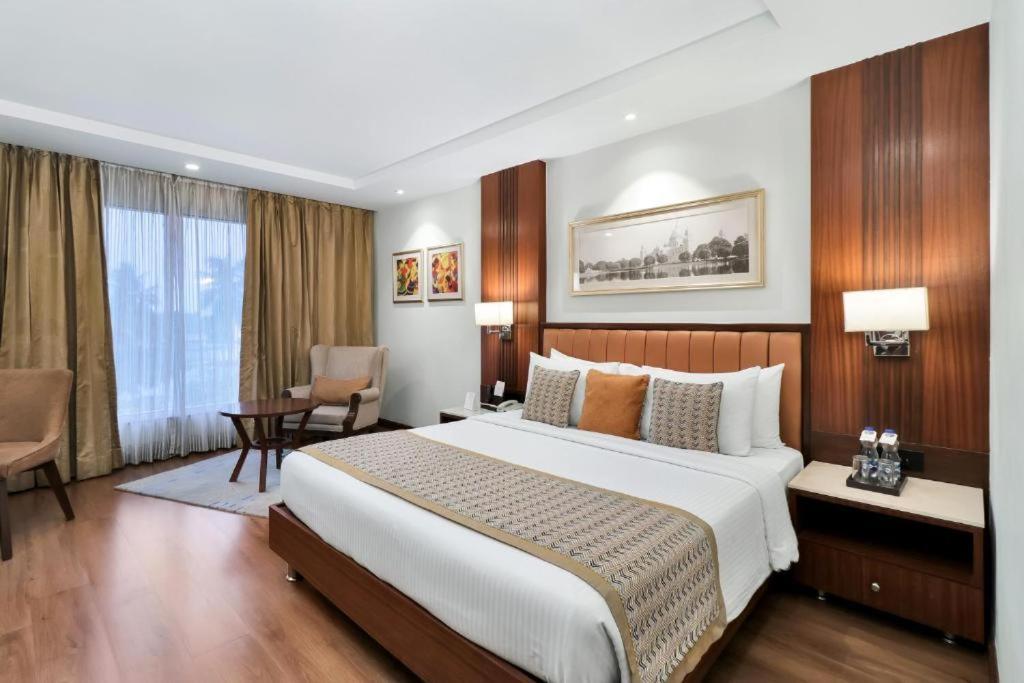 The Plaza Luxury Near International Airport By Gross Group Hotel 4*