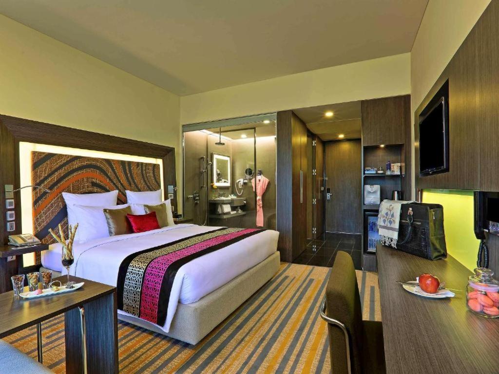 The Plaza Luxury Near International Airport By Gross Group Hotel 4*